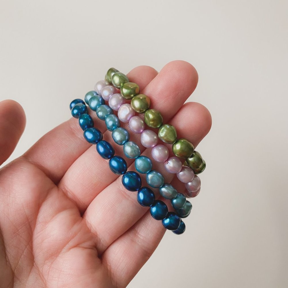 Natural Freshwater Pearl Dyed Blue Green Purple Set of Four Stretch Bracelets - Picture 5 of 10